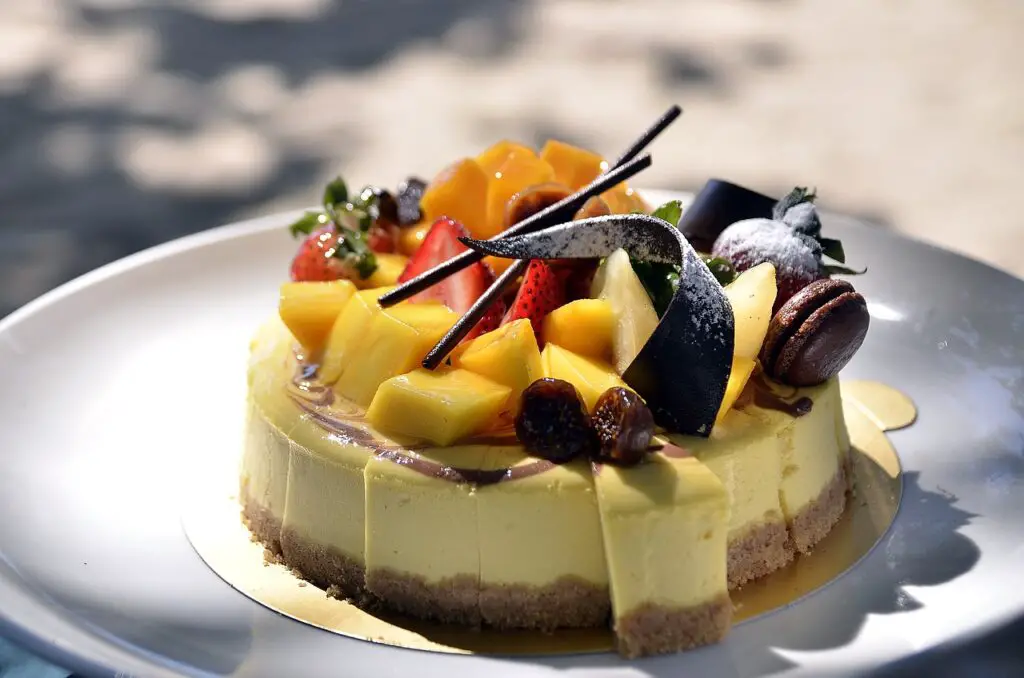 Clafoutis de Fruits:La Recette Moelleuse