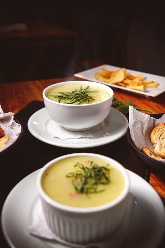 Soupe Détox aux Brocolis et Épinards : La Recette Minceur qui Fait du Bien !