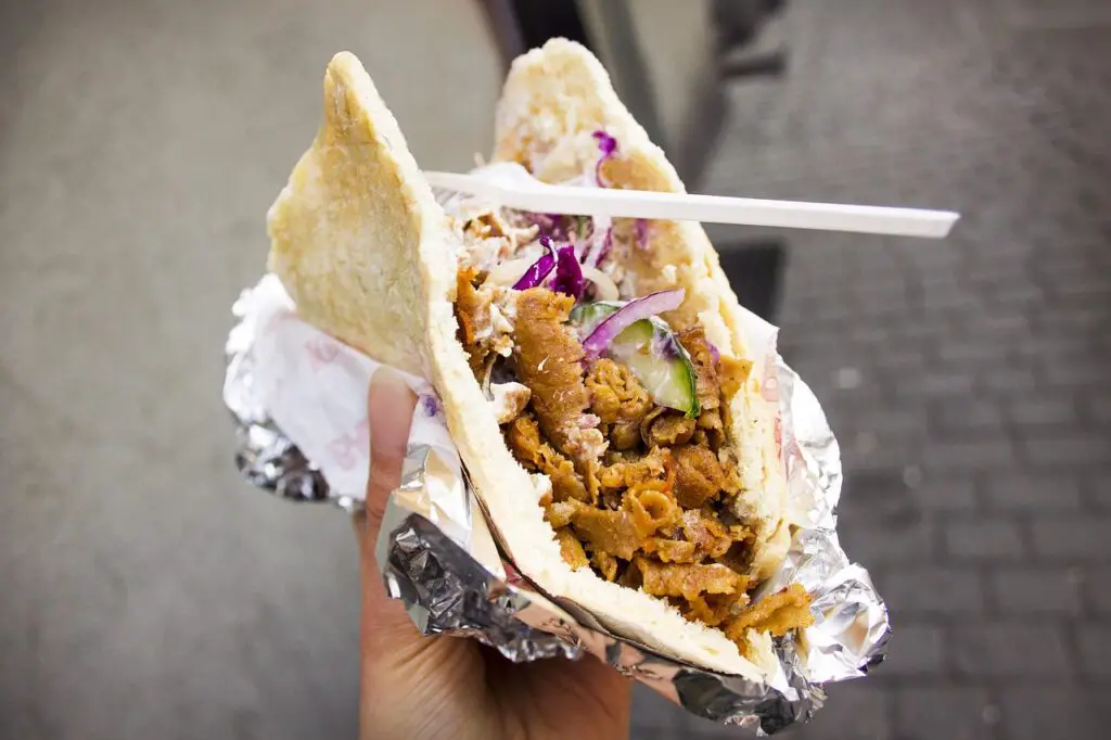 Kebab Maison : Le Roi du Sandwich Fait Maison, Version Gourmande