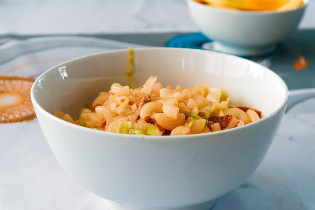 🧀 Macaroni au Fromage Maison : Un Gratin Crémeux et Réconfortant pour Toute la Famille 🍝 Recette de Macaroni au Fromage Maison
