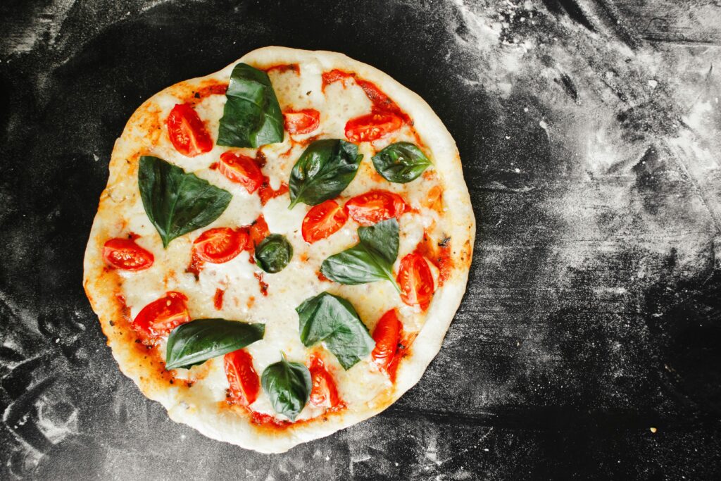 Pizza Margherita : L’Élégance Italienne dans une Tranche