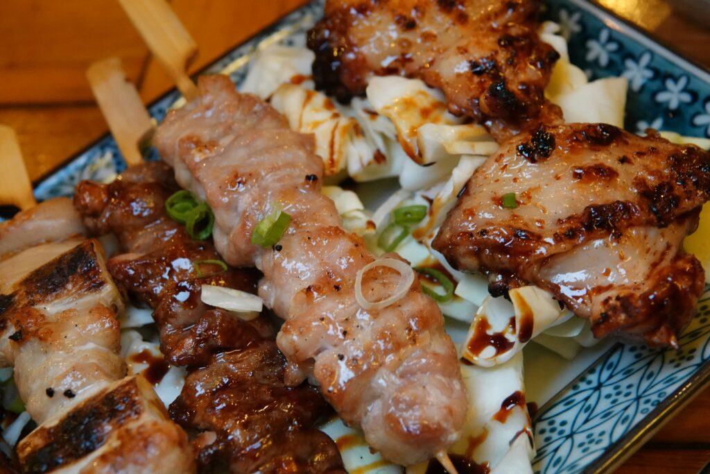 Yakitori Maison : Des Brochettes Japonaises Pleines de Saveurs 🍢🇯🇵