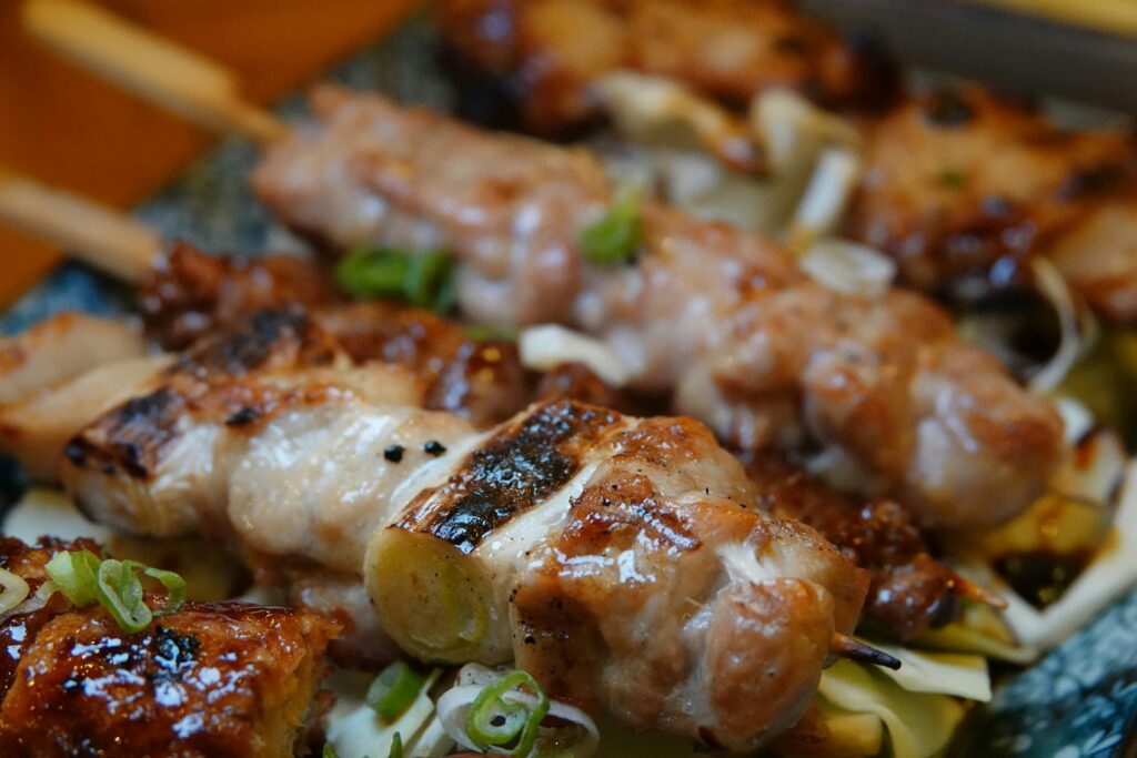 Yakitori Maison : Des Brochettes Japonaises Pleines de Saveurs 🍢🇯🇵