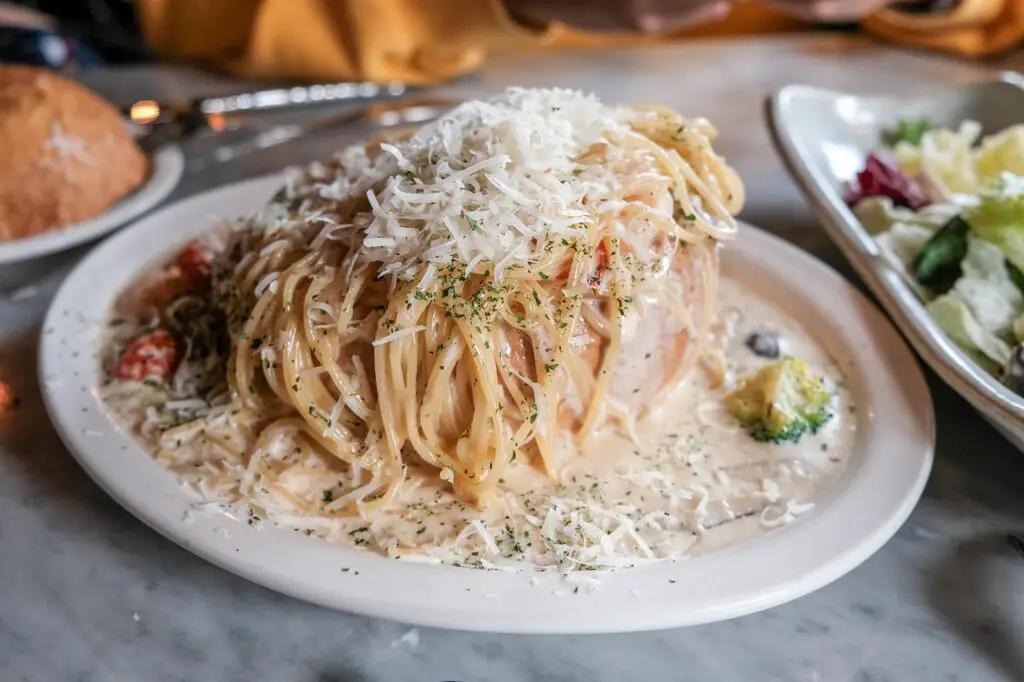 Spaghetti alla Carbonara : La Véritable Recette Italienne !