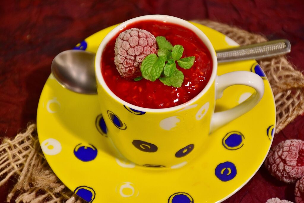 Crème glacée à la framboise maison : fraîche, onctueuse et fruitée
