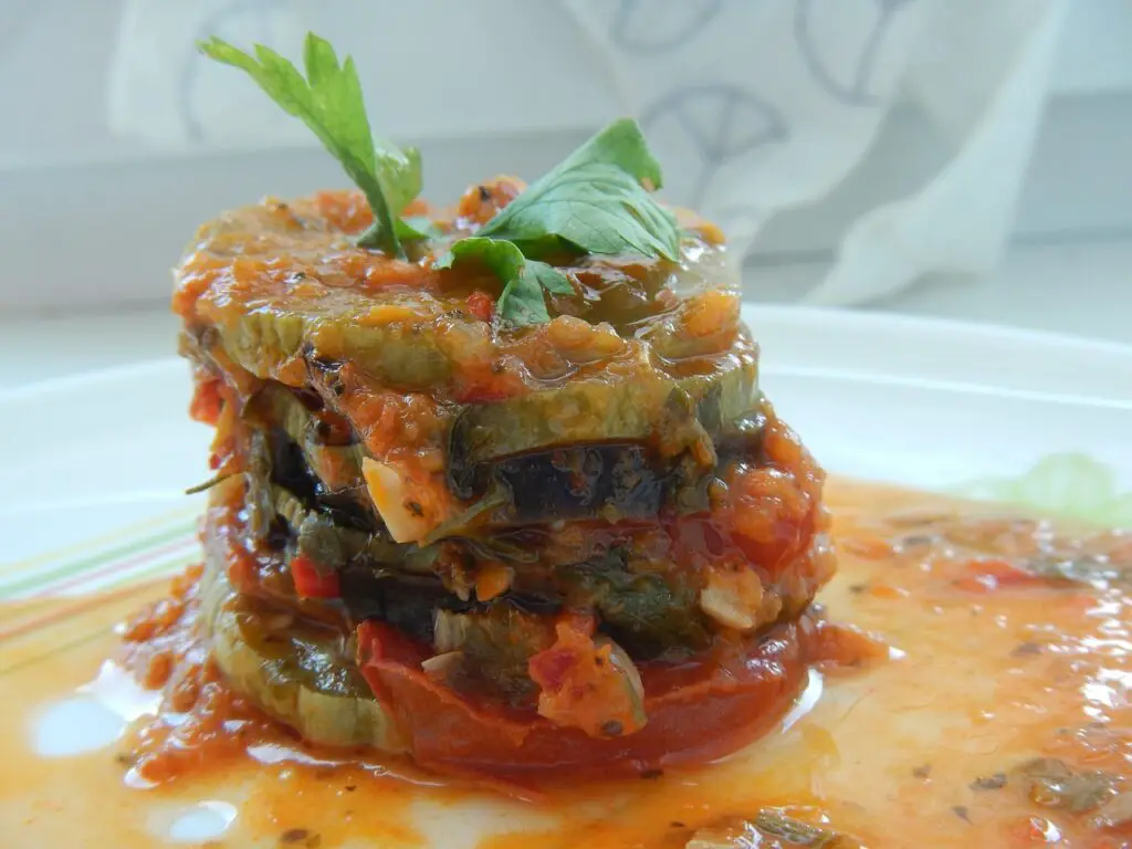 Ratatouille Provençale : Une Symphonie de Légumes Gorgés de Soleil