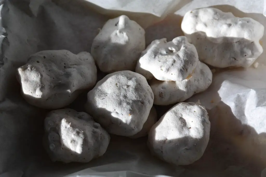 Meringue maison facile : la recette magique pour des nuages sucrés irrésistibles